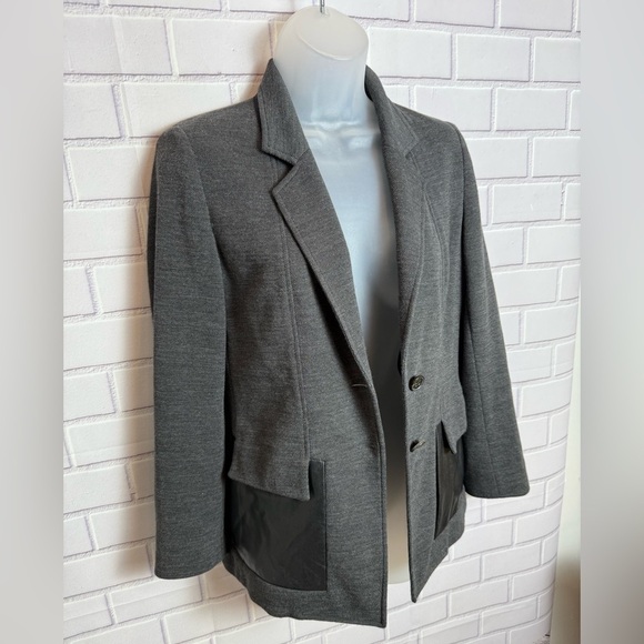 Hugo Boss Gray Blazer Tailored Notched Lapels/size 4 - Picture 10 of 10